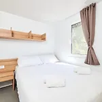 홀리데이파크 Park Umag Mobile Homes 카리가도르