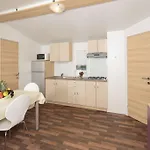 Park Umag Mobile Homes 4* 카리가도르