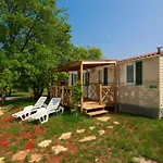 홀리데이파크 Park Umag Mobile Homes