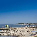 Park Umag Mobile Homes 홀리데이파크 4*