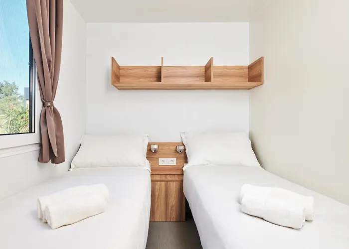 Park Umag Mobile Homes منتزه العطل 4*