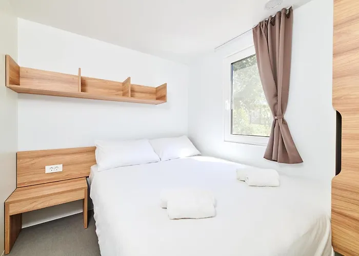 منتزه العطل Park Umag Mobile Homes كاريغادور