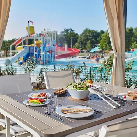 Park Umag Mobile Homes 4* カリガドル