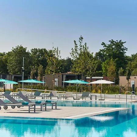 ホリデーパーク Park Umag Mobile Homes カリガドル